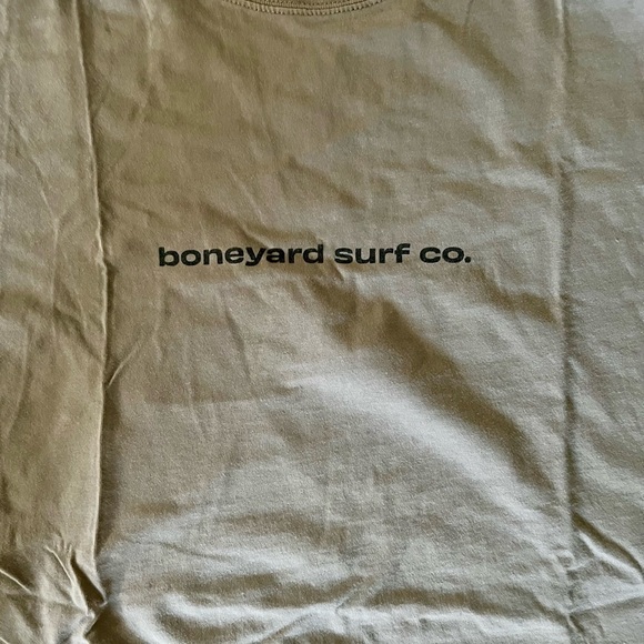 Boneyard Surf Co. Martha’s Vineyard T-Shirt Size Small
Unisex men’s women’s tee‌ - Picture 4 of 4